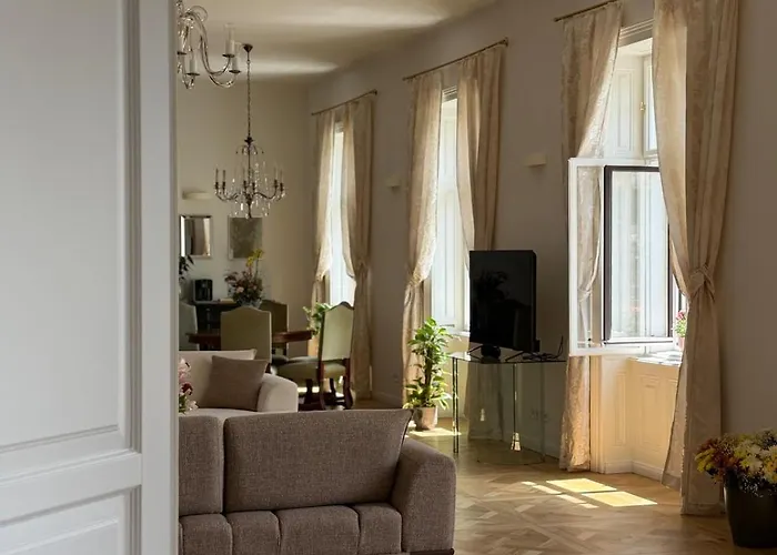 Large, Elegant Vienna